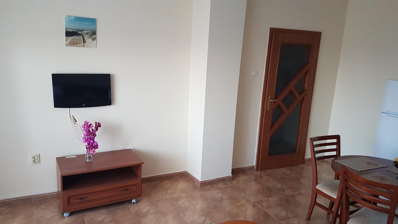 Tashevi Apartments ポモリエ エクステリア 写真